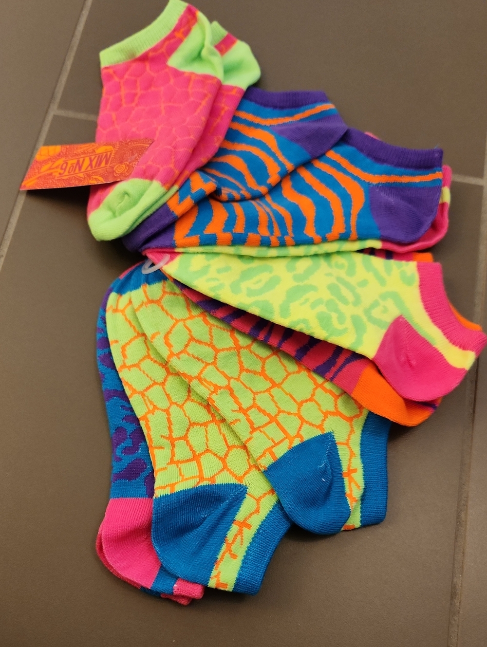 NWT Mix No. 6 Neon No-Show Socks - Pink, Orange, Blue, Green, Purple 6 PAIRS